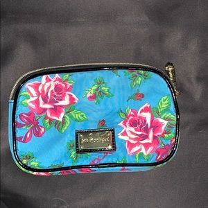 Makeup bag